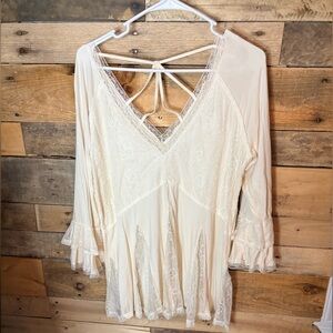 POL-Elegant Cream Lace Women’s Top